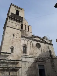 Les 18 églises de Nîmes Gard