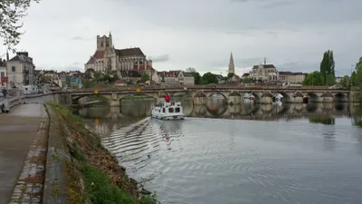 Les 8 lieux incontournables à visiter de Auxerre Yonne