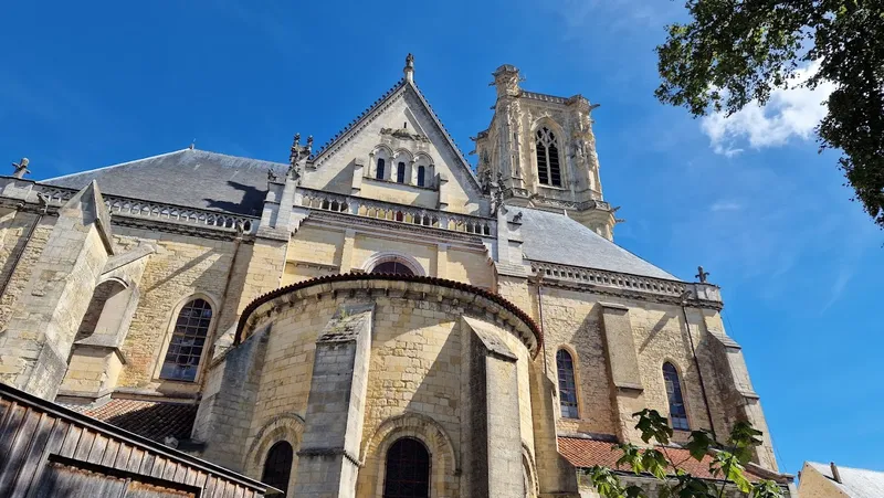 Cathédrale Saint-Cyr et Sainte-Julitte de Nevers