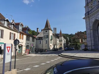 Les 19 boutiques de souvenirs de Baume-les-Dames Doubs