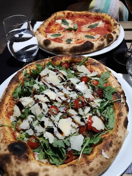 Pizzeria Délices De Capoue