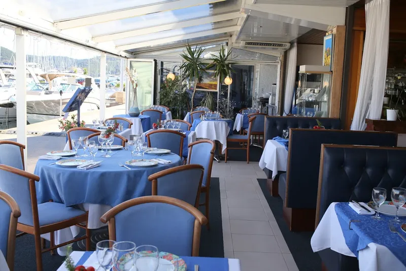 La Voile Bleue - Restaurant Mandelieu-la-Napoule