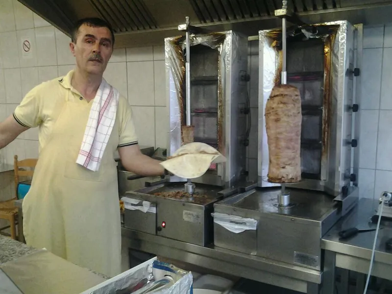 IZMIR KEBAB (SNACK)