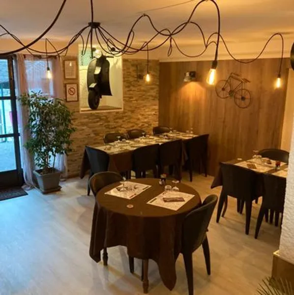 Restaurant - Trattoria - Le Point Chaud - Pizzeria