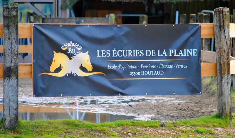 Les Ecuries de la Plaine