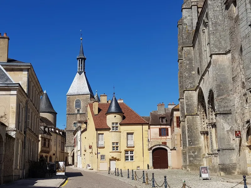 Office de Tourisme du Grand Vézelay, Bureau d'Avallon