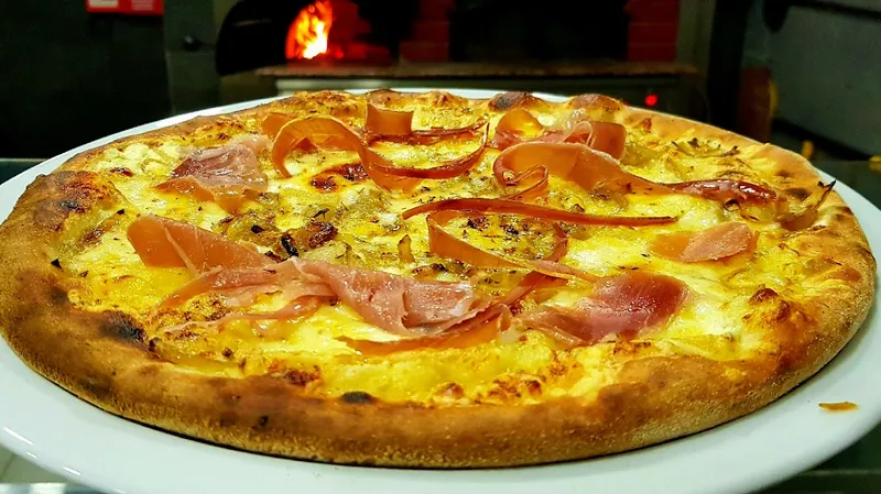 LA PIZZ' | Pizzeria Sainte Maxime
