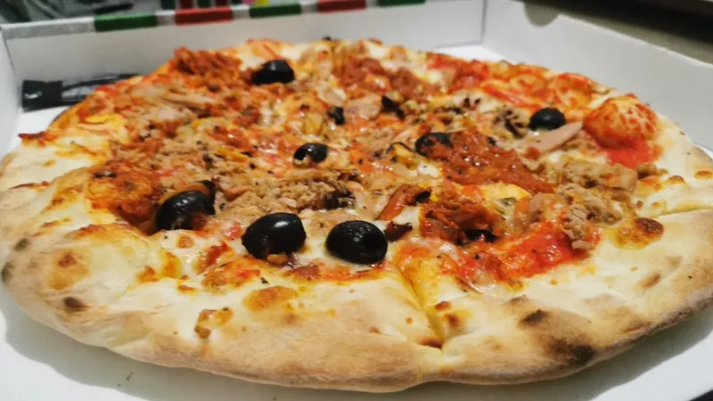 Pizza la roma