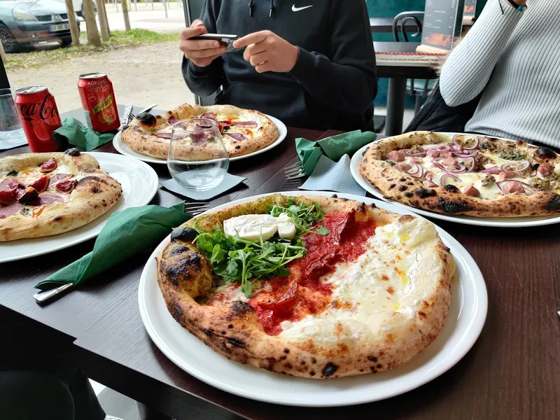 Pizzeria Autentico