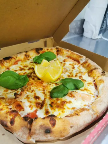 Gusto Della pizza