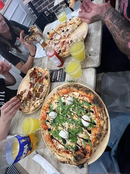 L’Athénée Pizza