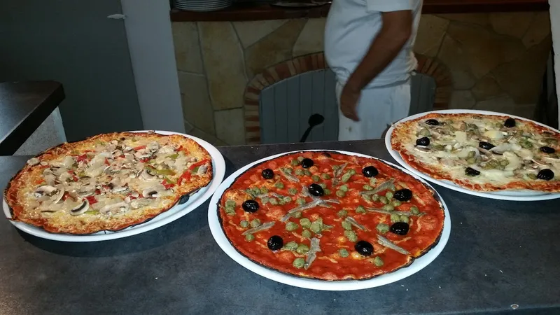 La Pizzeria