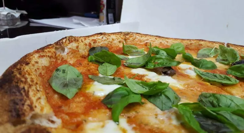 Pizz'AR