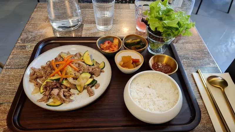 Monsieur Kim Restaurant