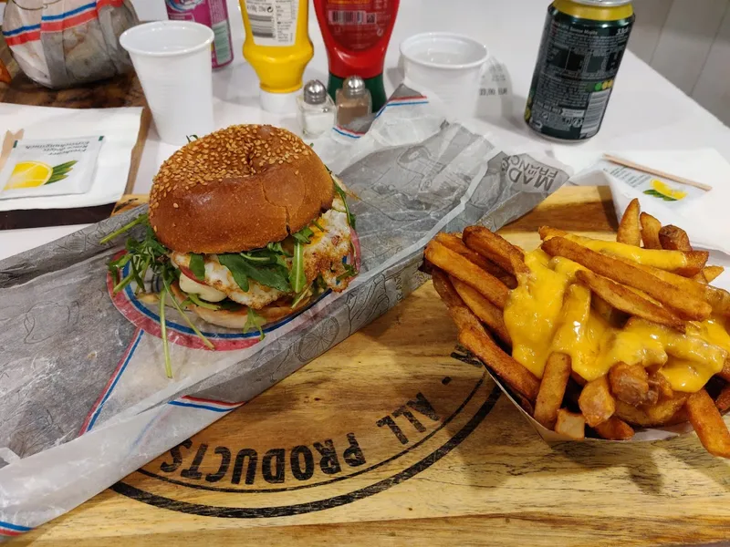 Signature's Burgers