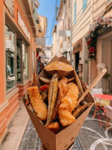 KRISPY KORNET - Finger Food & Burgers