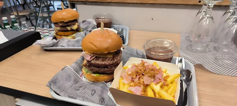 Le Vallon Gourmand Burgers & Pizzas