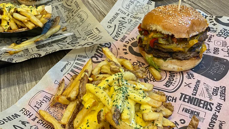 French Papa Burger