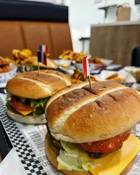 Royal Burger