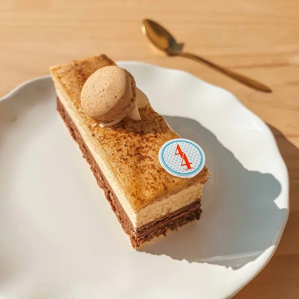 Boulanger Pâtissier "Qu4tre Qu4rts - Ambares"