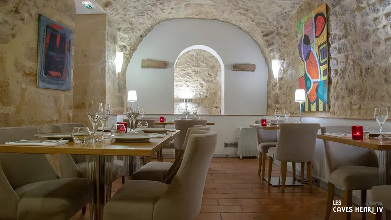 Restaurant LES CAVES HENRI IV