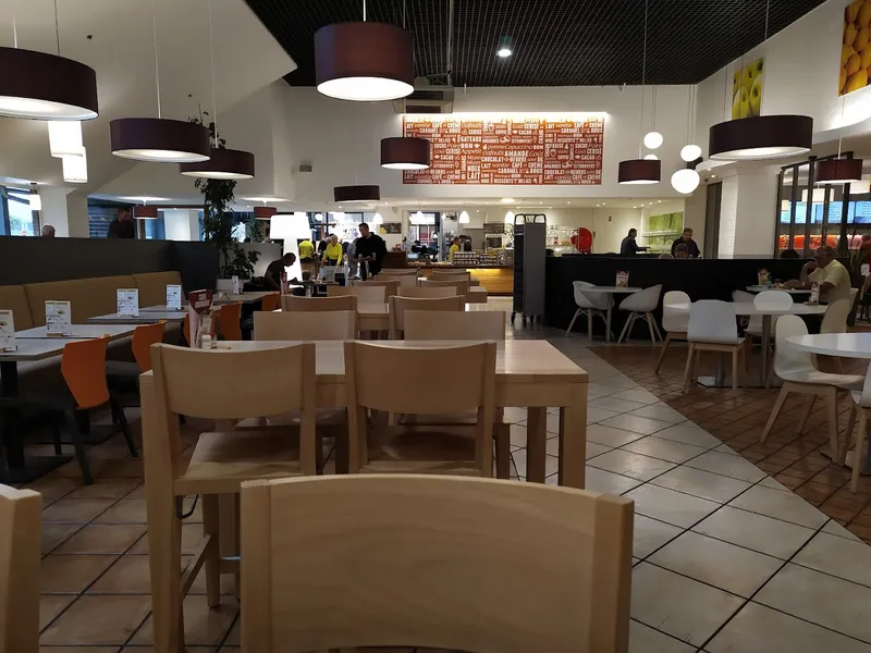 Crescendo Restaurant
