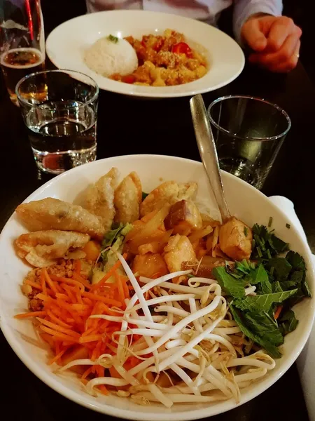 Le Wok Restaurant