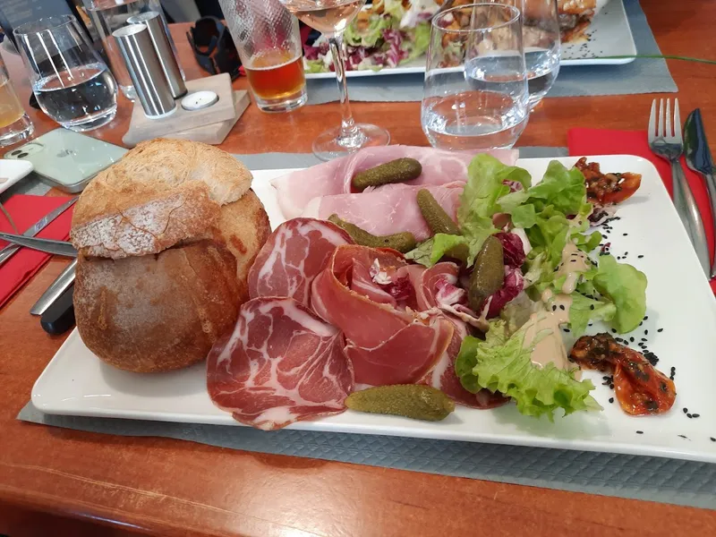Le Bistrot des Saveurs (Passins en ISÈRE 38 AUVERGNE/RHÔNE-ALPES)