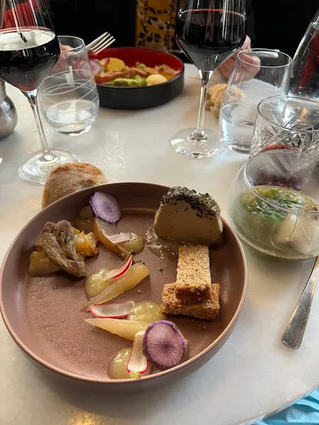 Le Cambronne Bistrot Chic
