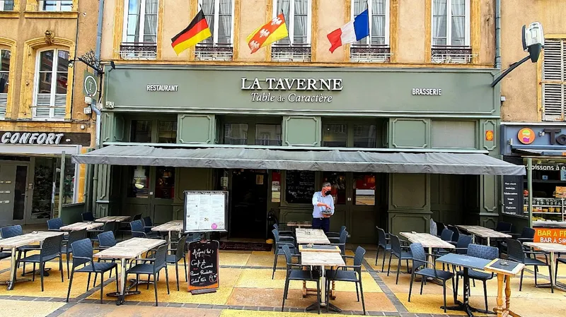 𝐋𝐚 𝐓𝐚𝐯𝐞𝐫𝐧𝐞 Table de Caractère 𝐌𝐞𝐭𝐳