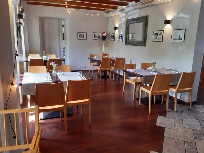 Restaurant "Chez nous"
