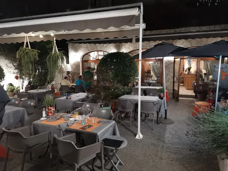 Au Petit Patio