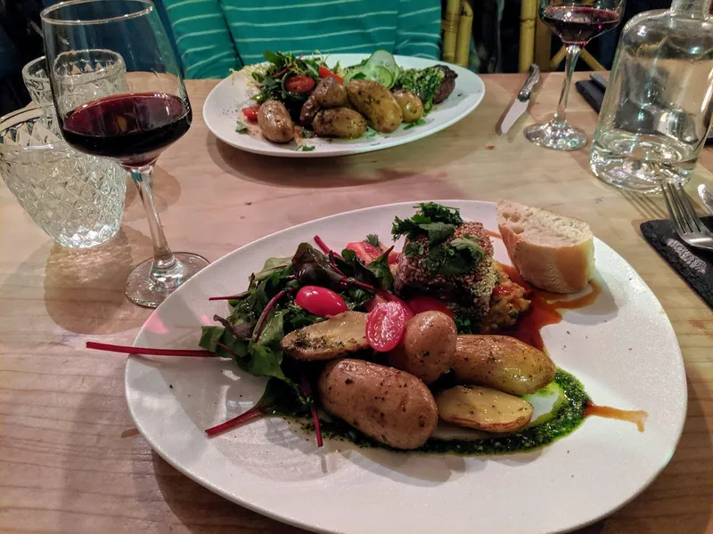 Le poisson rouge Cassis