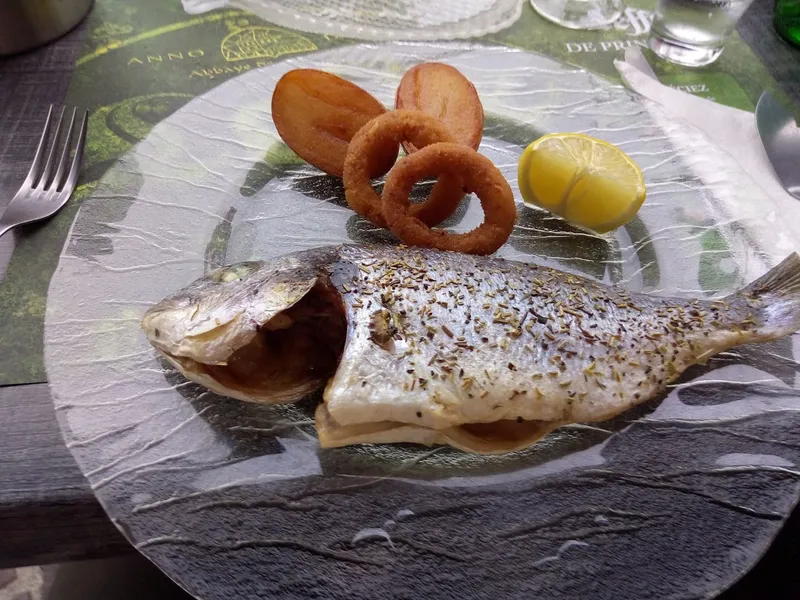 Le Quai des Pirates - Restaurant et magasin de fruits de mer et coquillages Martigues