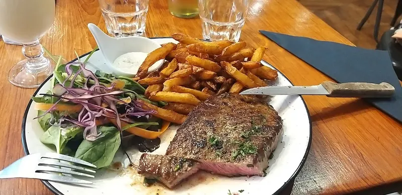 Le Bistrot
