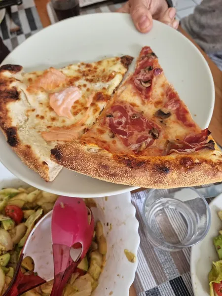 Apollo Pizza
