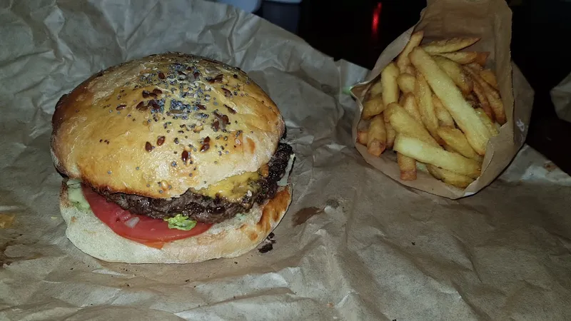 La Carriole du Fin Gourmet - Burgers faits Maison - Burger 100% maison