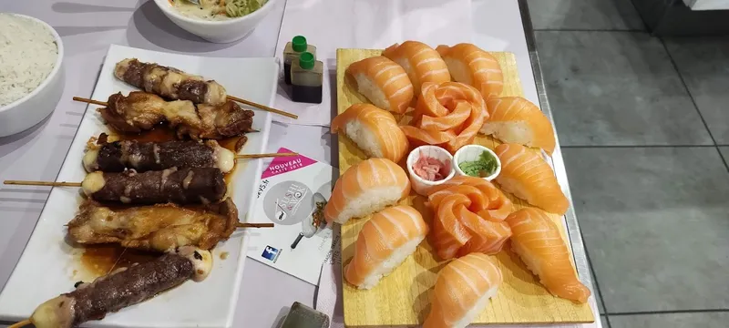 Sushi & Wok..