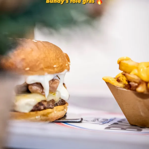 Bundy's Burger