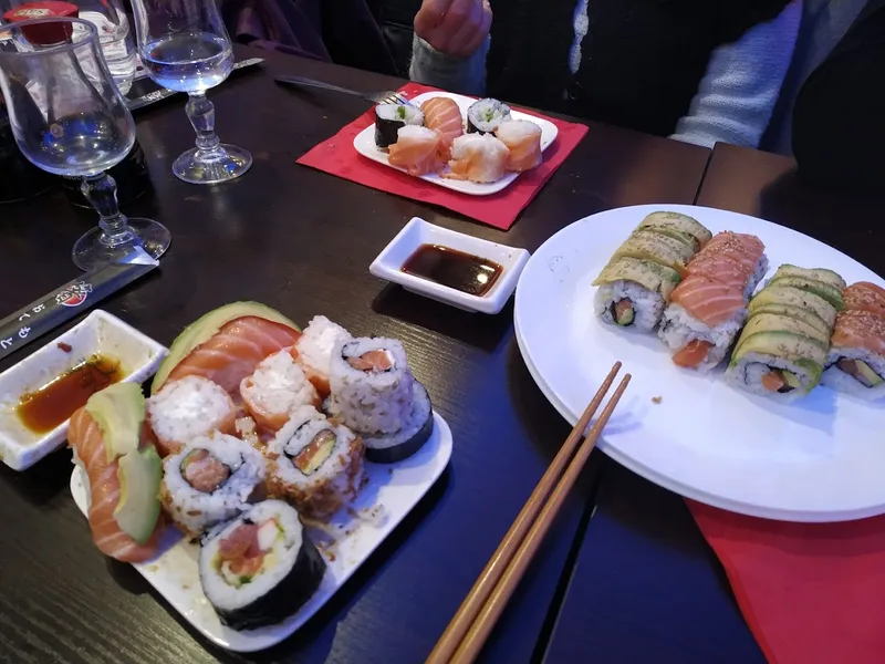 LOVE SUSHI