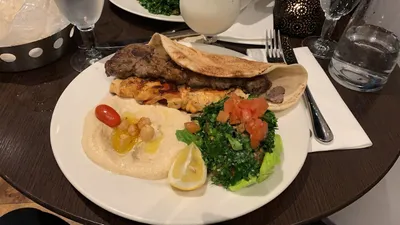 Les 6 restaurants libanais de Hauts-de-Seine