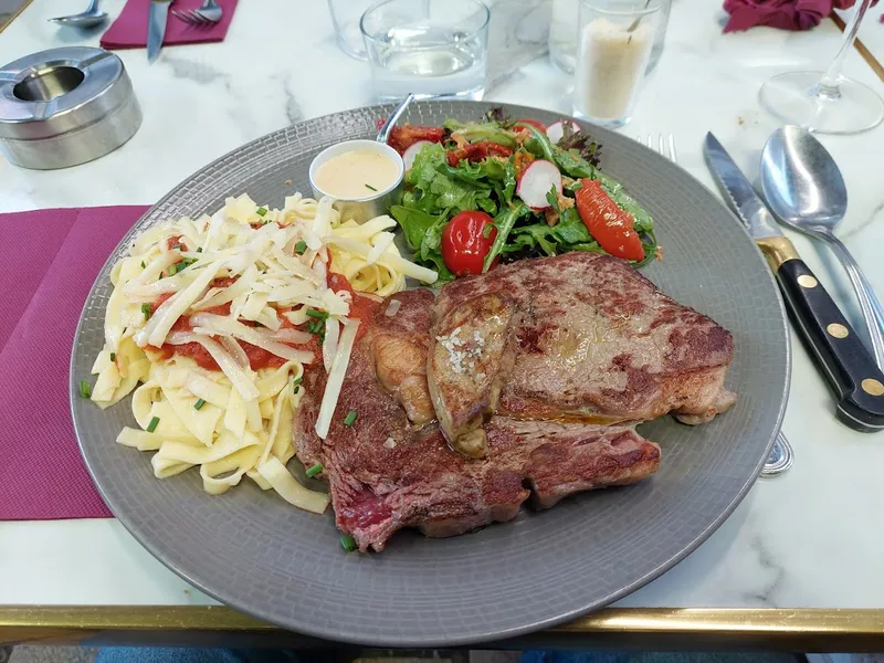 Trattoria les coupoles