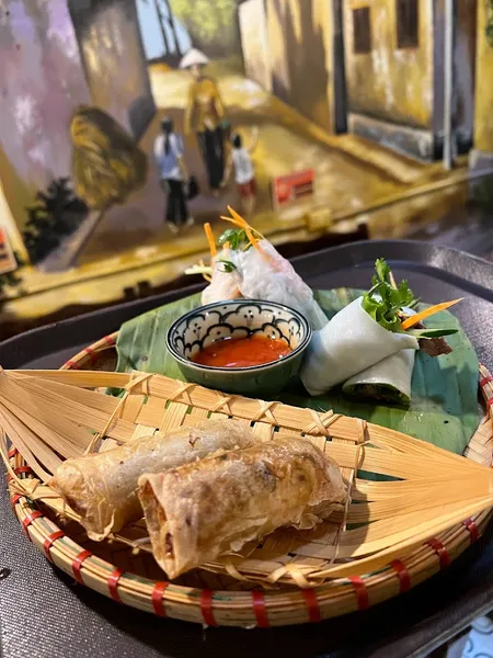 MẸT Vietnamese restaurant & Vegetarian Food 3