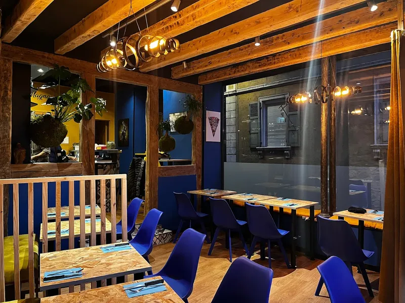 La Pizzeria