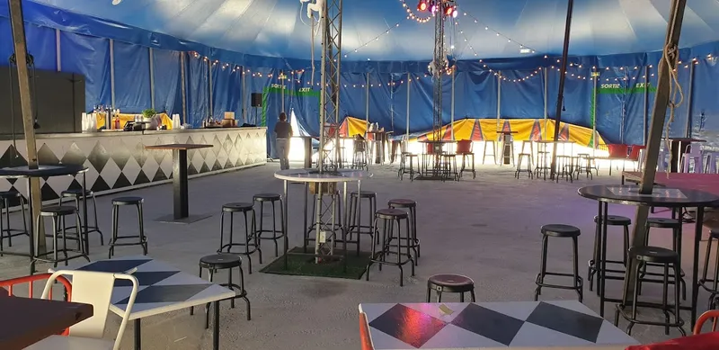 Bar Pub LE CIRQUE