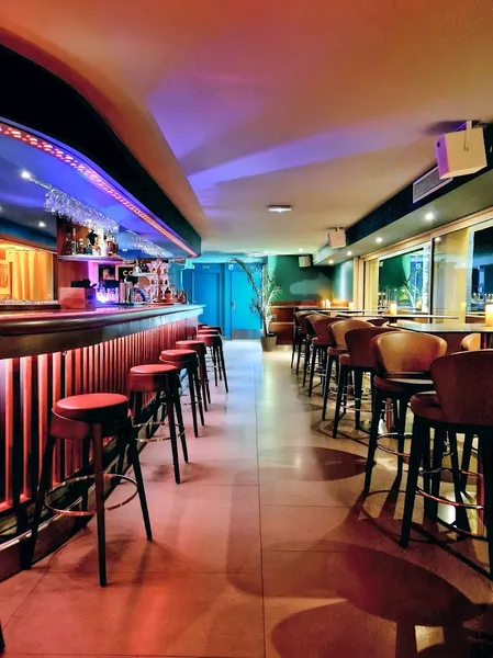 𝗠𝗫𝗢 Rooftop & Sushi Bar | 𝘔𝘪𝘹𝘰𝘭𝘰𝘨𝘺 & 𝘗𝘳𝘦𝘮𝘪𝘶𝘮𝘴 𝘚𝘱𝘪𝘳𝘪𝘵𝘴 | 𝘊𝘰𝘤𝘬𝘵𝘢𝘪𝘭𝘴 & 𝘋𝘳𝘦𝘢𝘮𝘴