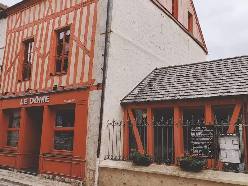 Le Dôme - Brasserie Bar