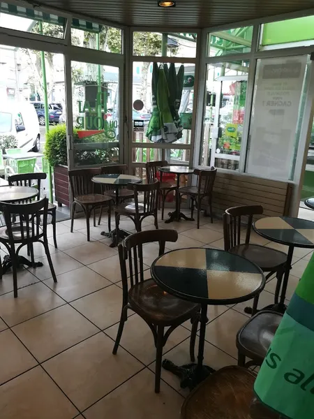 Central Bar
