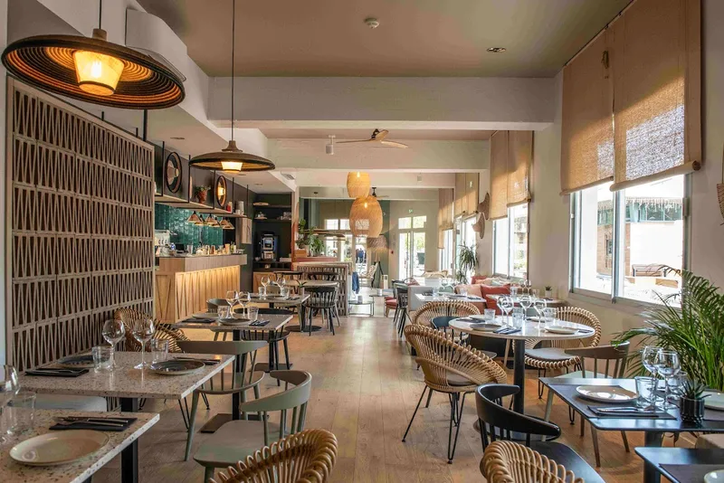 Restaurant – Bar BO & MIA