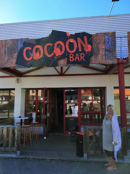 Cocoon Bar
